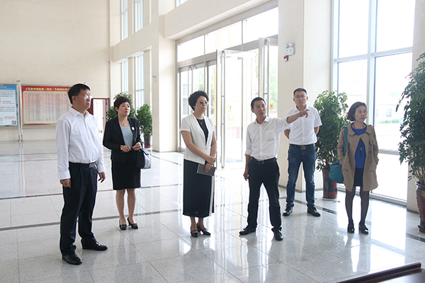 Warmly Welcome Leadership of City Center for Educational Technology to Visit Our Group for Inspection